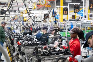 Toyota-Alabama-engine-production-line-Tacoma