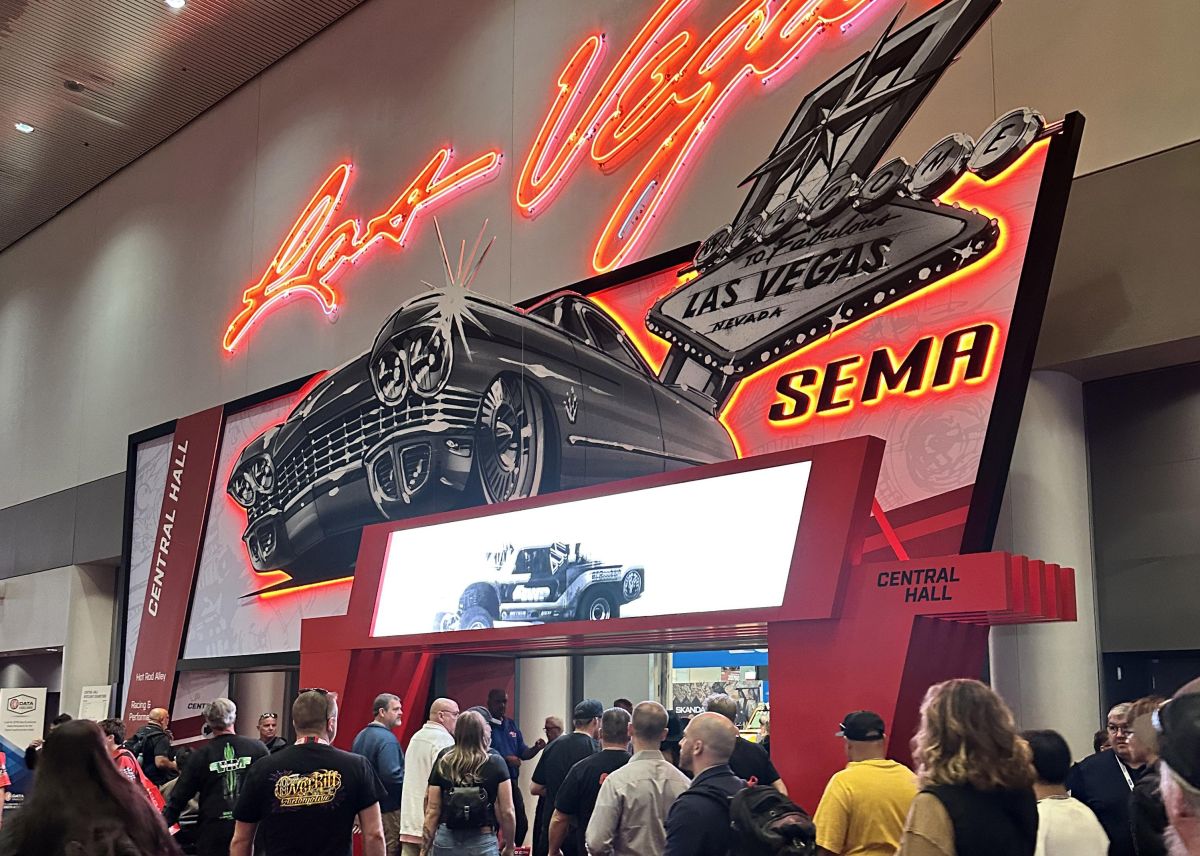 2024-SEMA-Show-networking