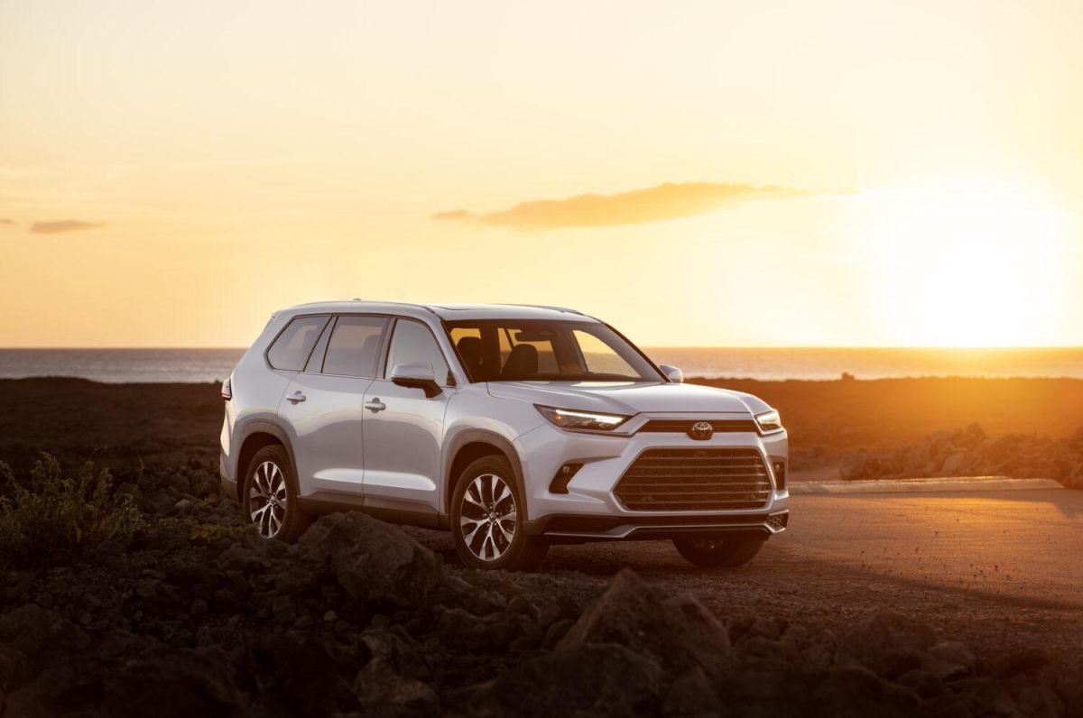 Toyota-Grand-Highlander-Lexus-TX-recall-production-airbag-issue