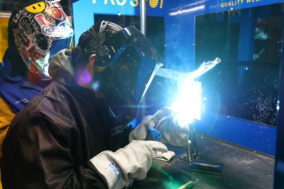 SEMA-2024-welding-equipment