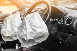 Missouri Bills Tackle Defective Airbags, EV Revenues