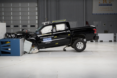 IIHS-crash-test-small-pickups