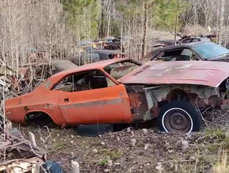 MOPAR Junk Yard