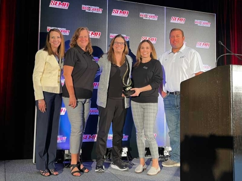 WIN Board of Directors, left to right, include Past Chair Cheryl Boswell, Treasurer Kathy Coffey, Secretary Liz Stein and Vice-Chair Tanya Sweetland. On the far right is Immediate Past Chair of SCRS Brett Bailey